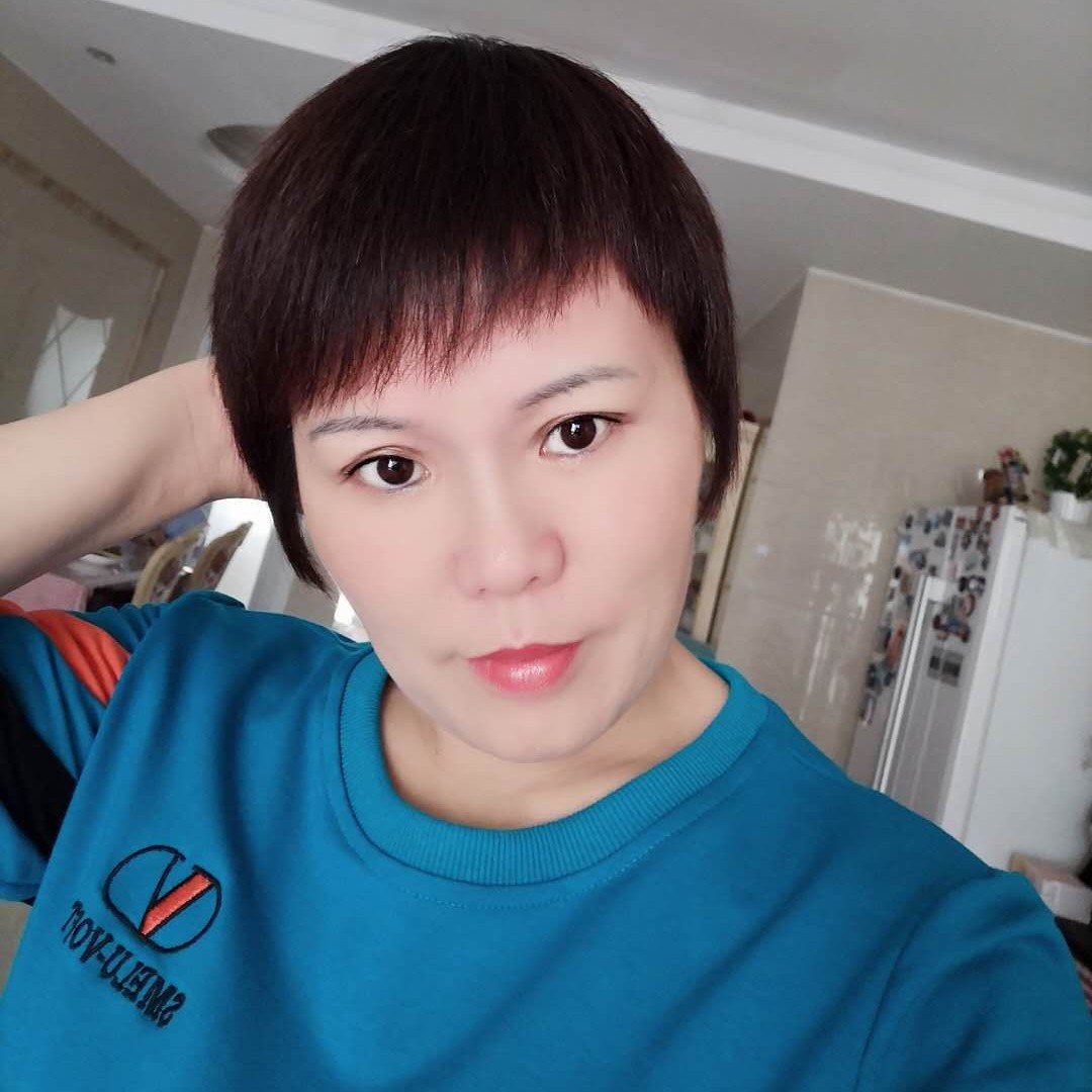 迷茫闻枫叶的照片