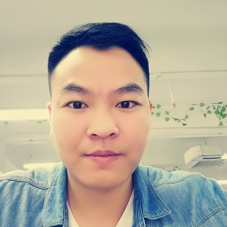 东子莫的照片