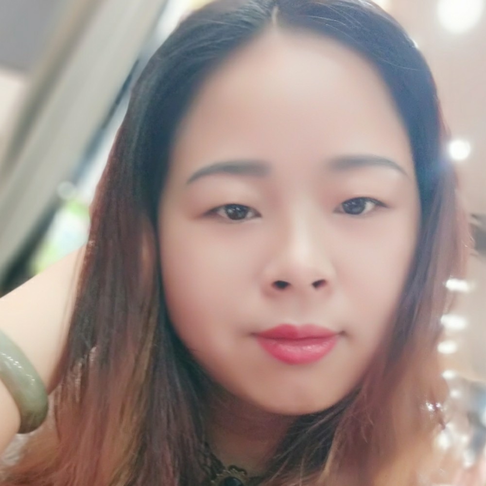 迷人蝶衣的照片
