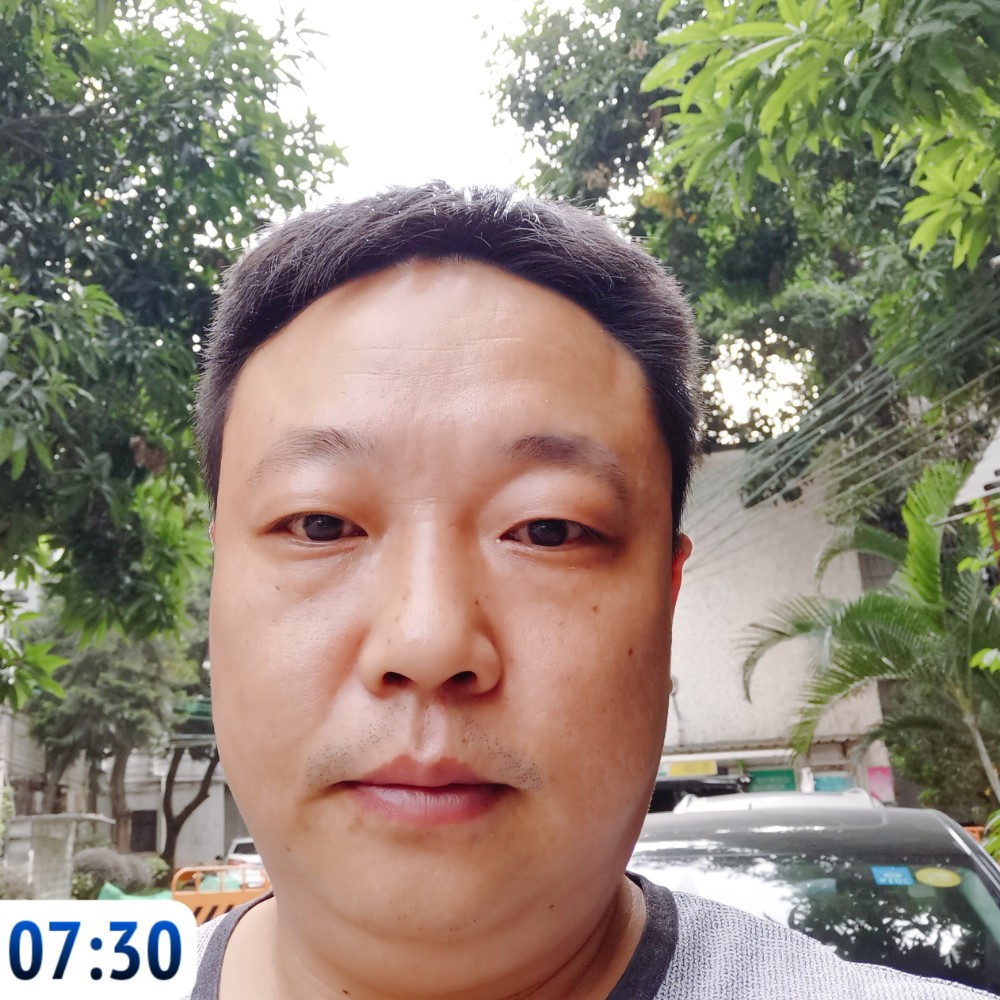 爱听歌和篮球的照片