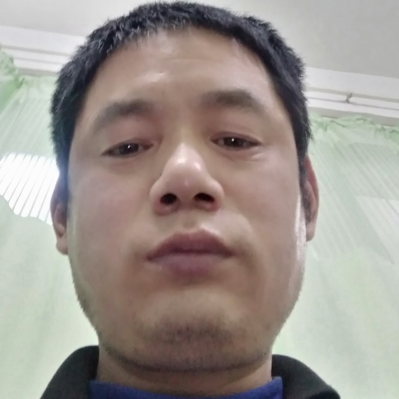 白开水放弃高高的照片