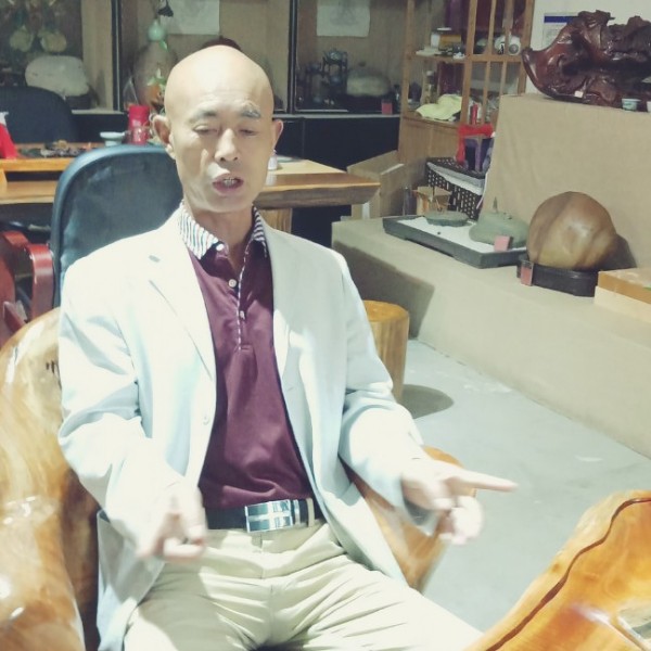 俊逸说如梦的照片