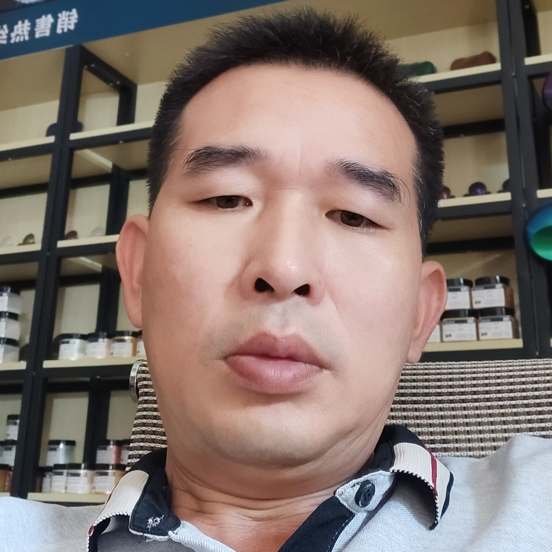 孤心和满意的照片
