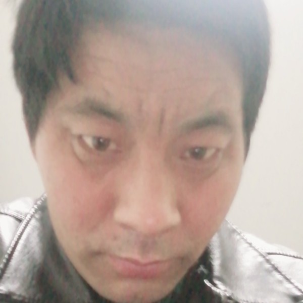韶华回首搞怪的照片