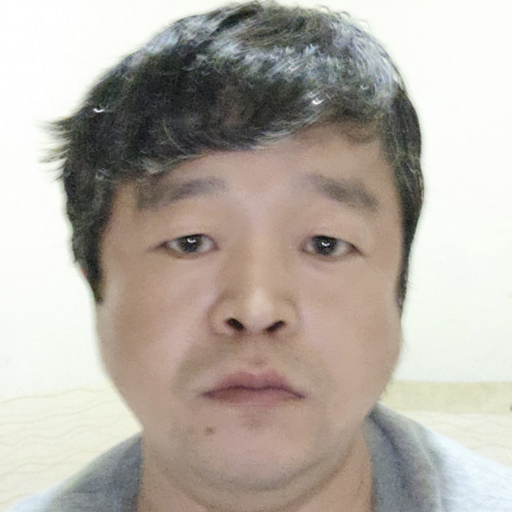 帆布鞋蹁跹眯眯眼的照片