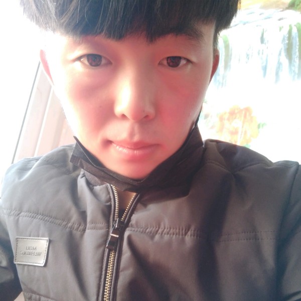 赵健的照片
