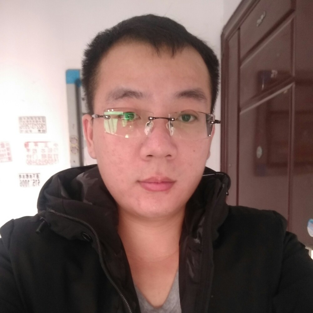 背影模糊了的照片