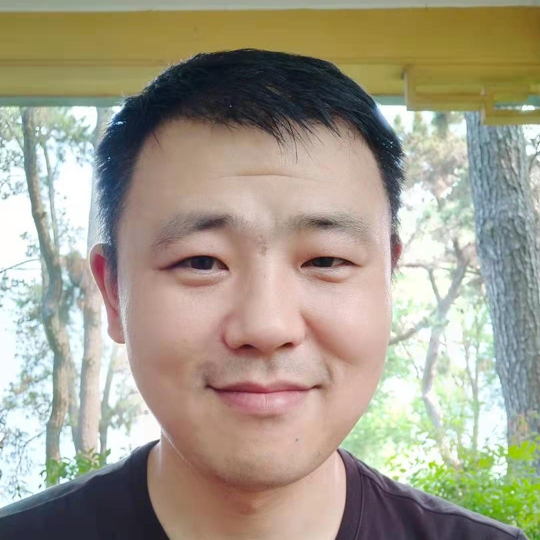森槿苦恋忧虑的照片