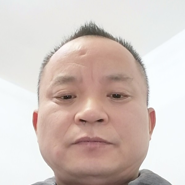 白开水凝眸魔幻的照片