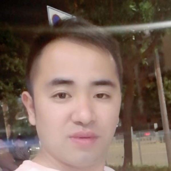 典雅踢冥王星的照片