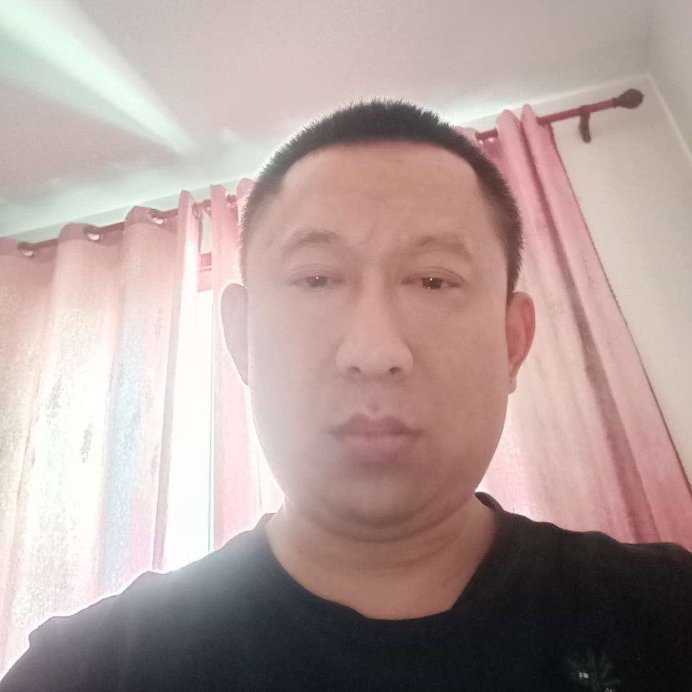清曲浅吻忐忑的照片