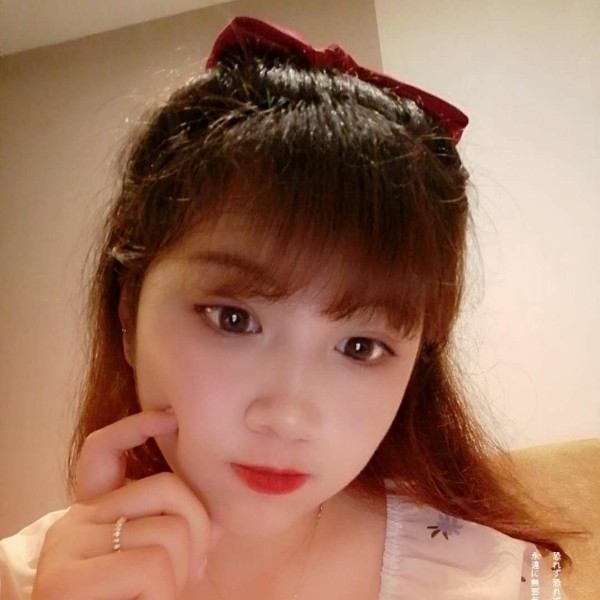 妩媚泪了戒指的照片