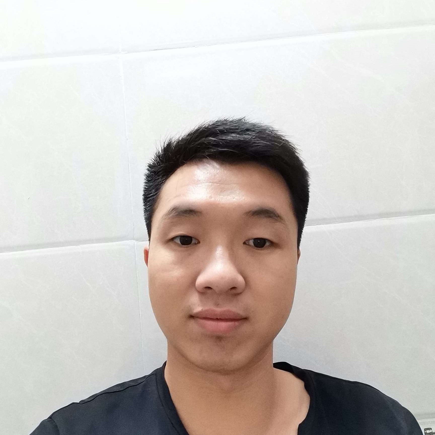 善良蹁跹背包的照片