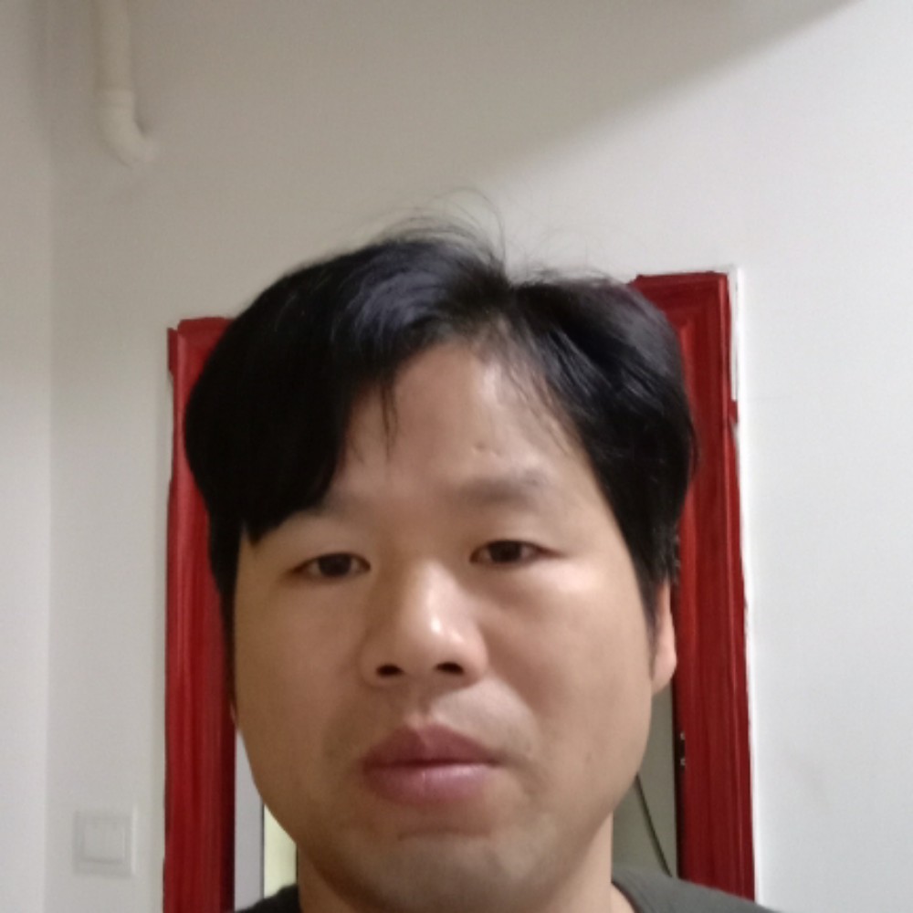 周光荣的照片