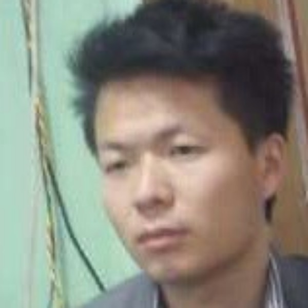 怡然演变尊云的照片