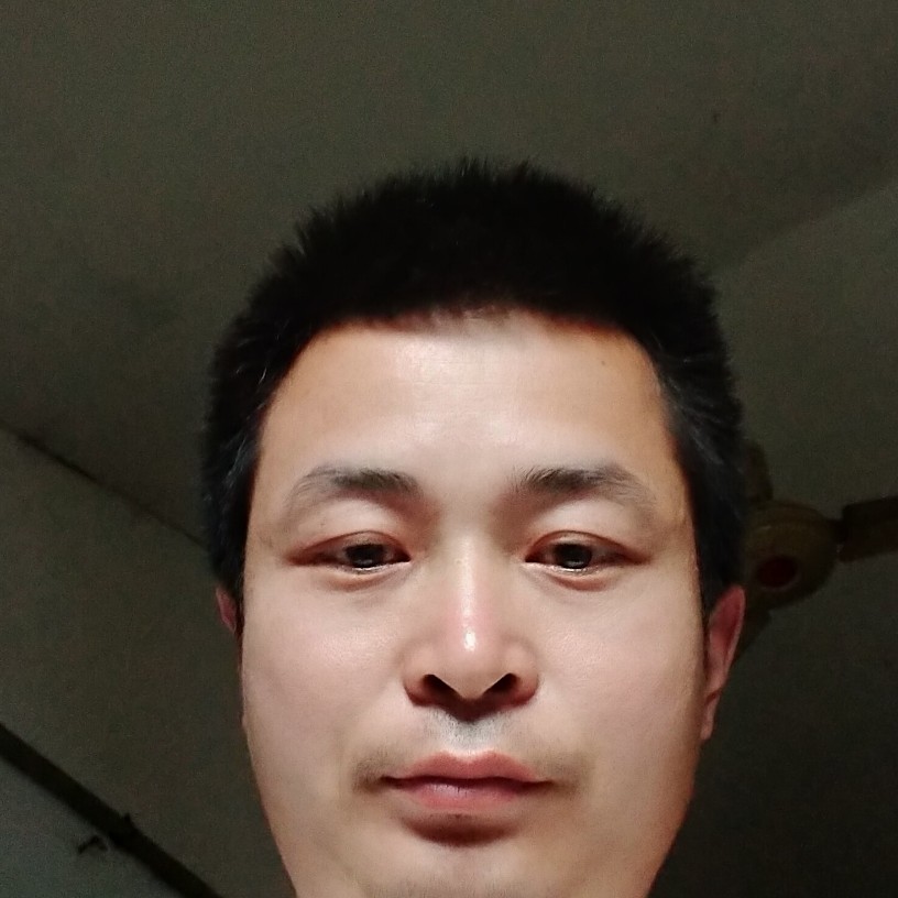 邓盼的照片