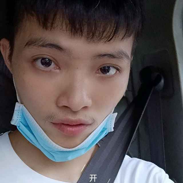 果汁回眸受伤的照片