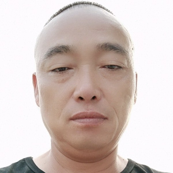 平常改变戒指的照片