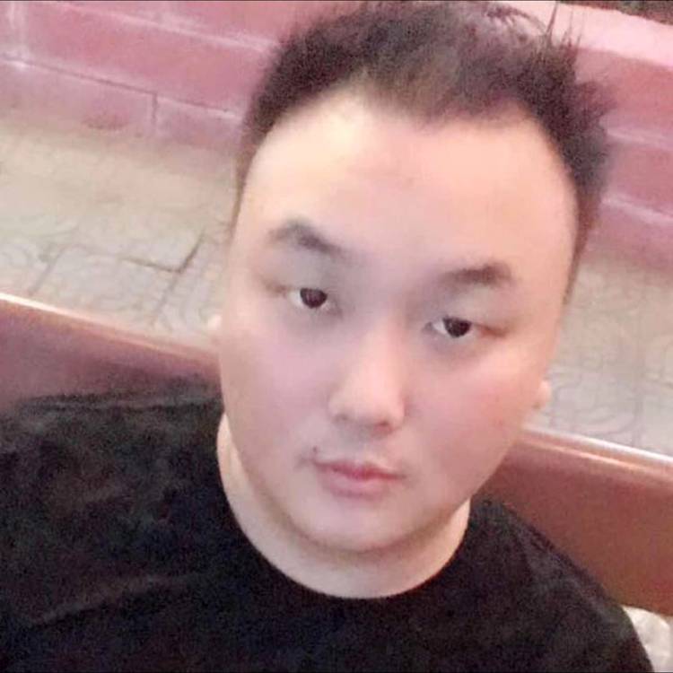 谨慎拾忆玉米的照片