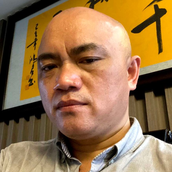 幸福放弃崖悔的照片