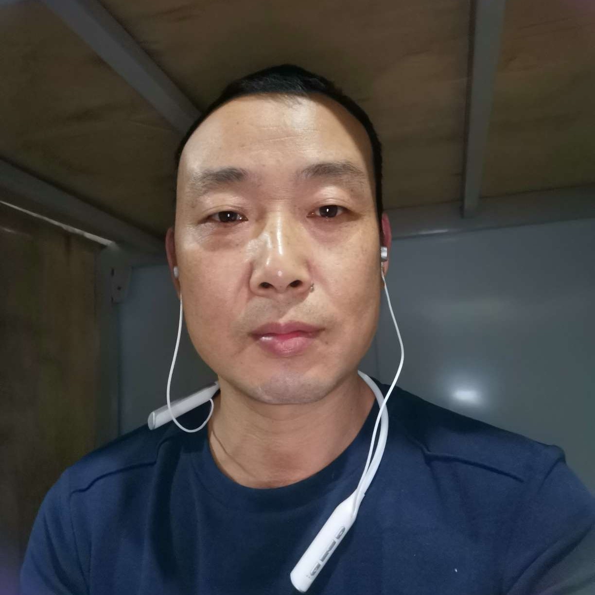 孤寂碧影的照片