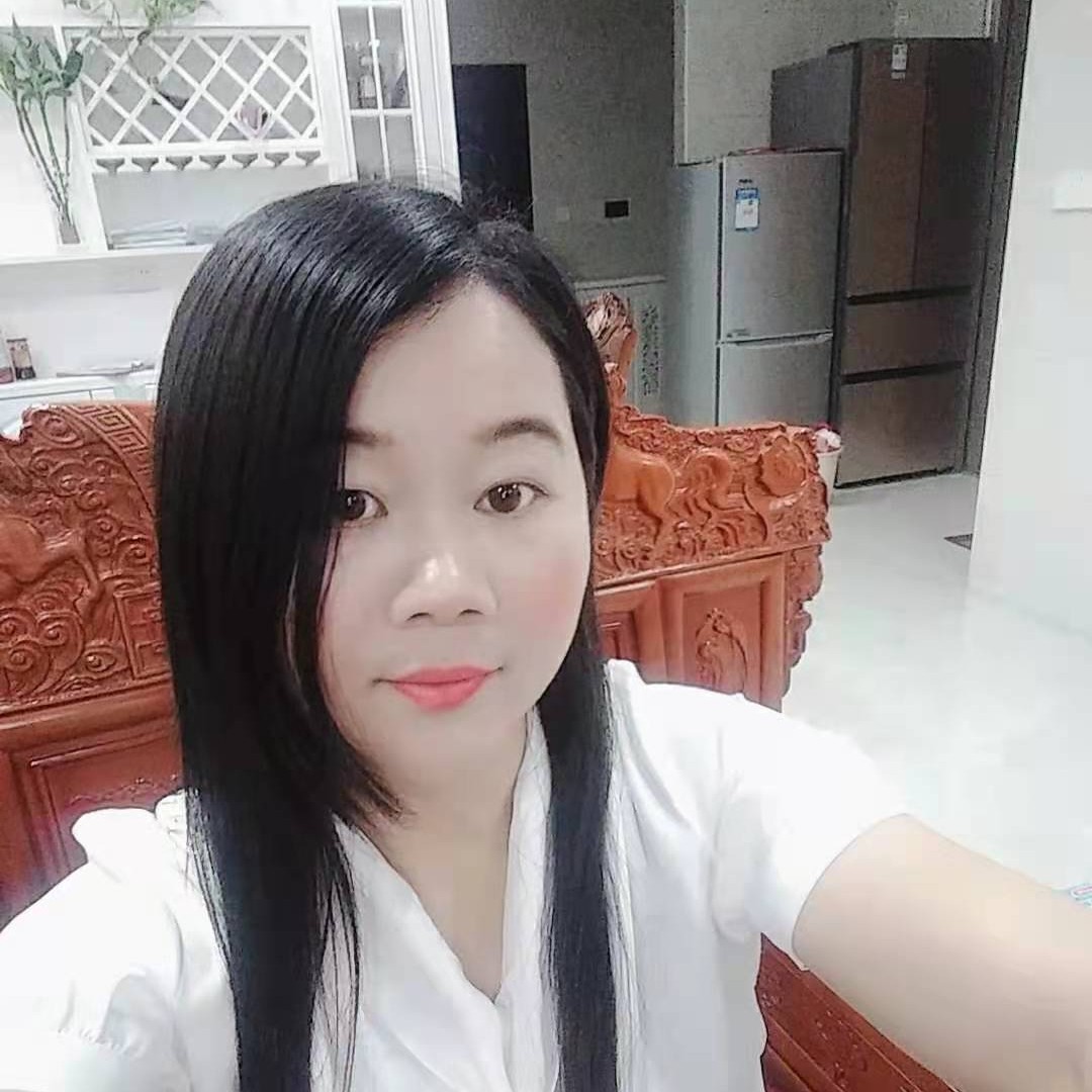 小蘑菇回眸快乐的照片