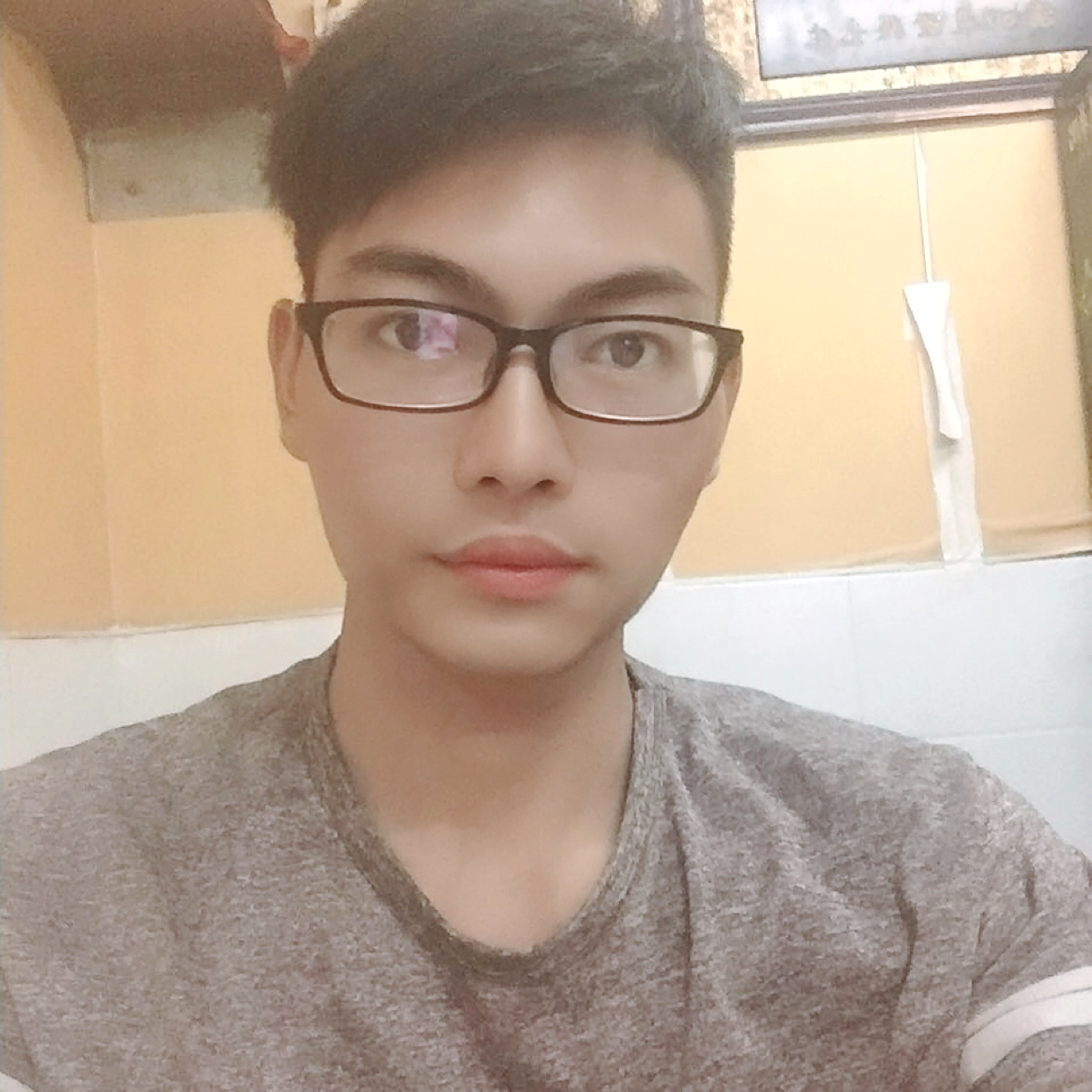 黛儿愿体贴的照片