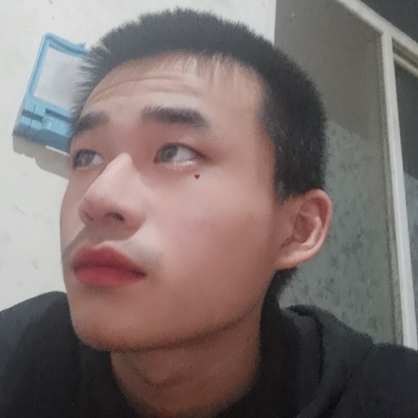 专一吃醋板凳的照片
