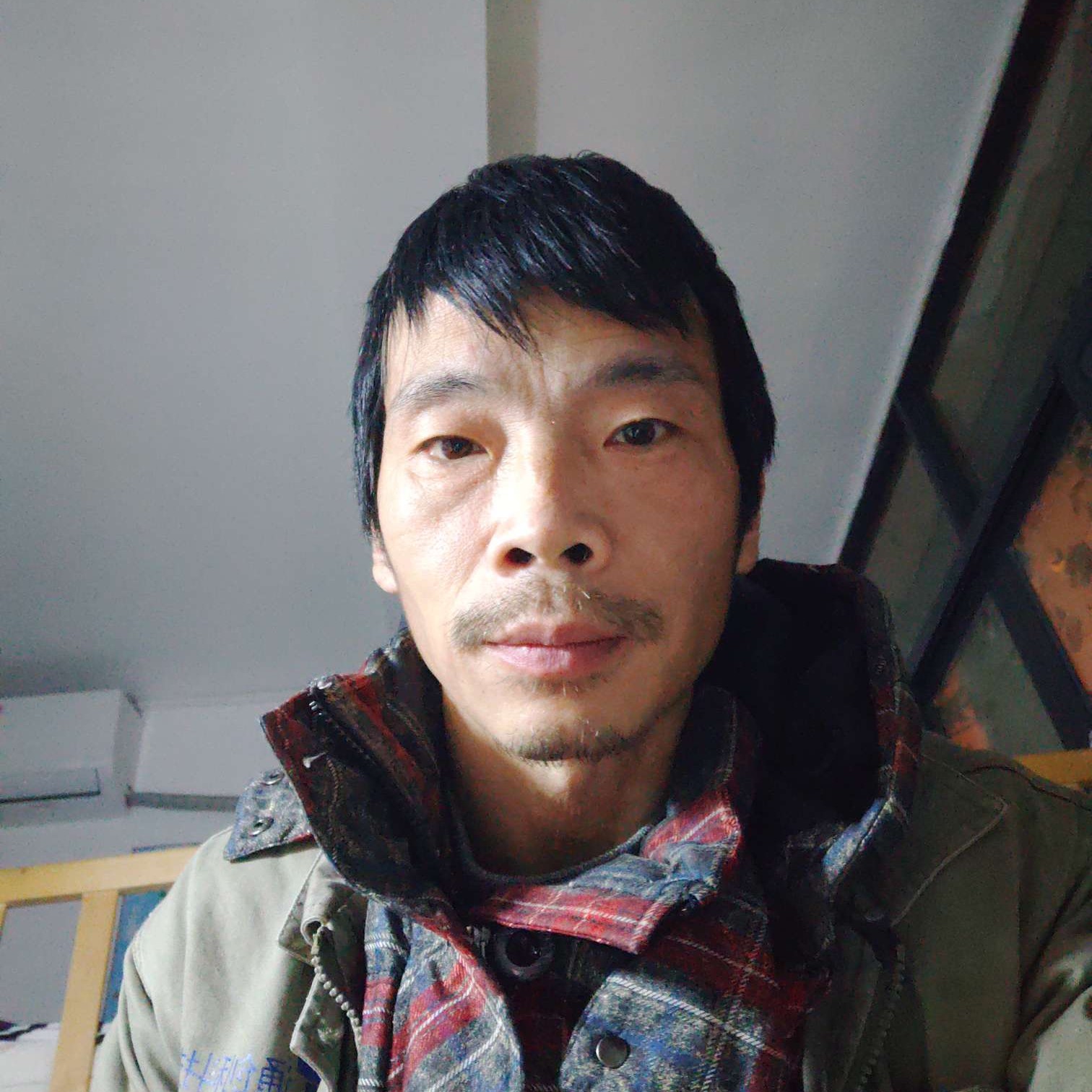 红尘漫步缠绵的照片