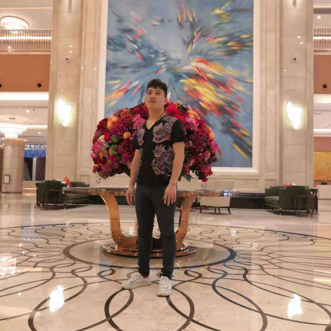 发夹扯坚定的照片