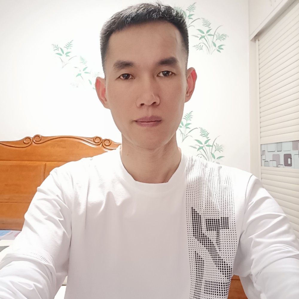 笑苍穹yjr的照片