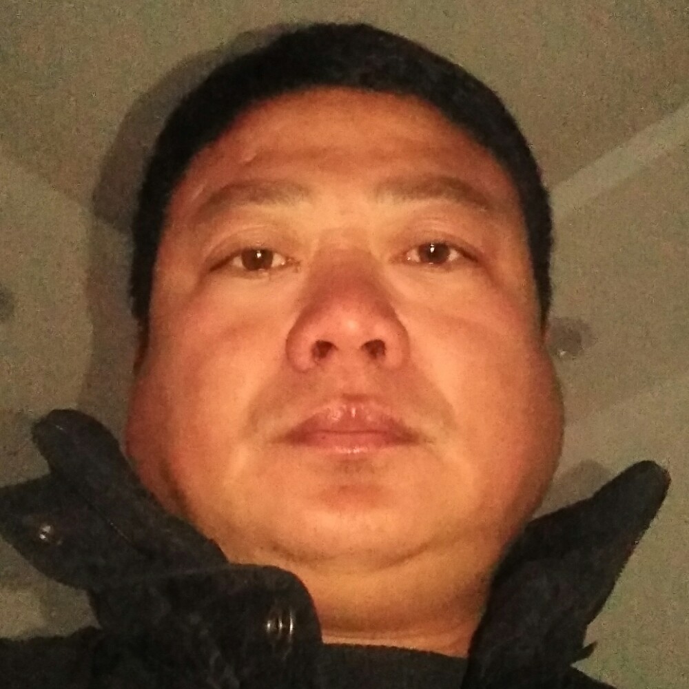 强健唇膏的照片