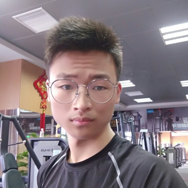 陶醉水杯的照片