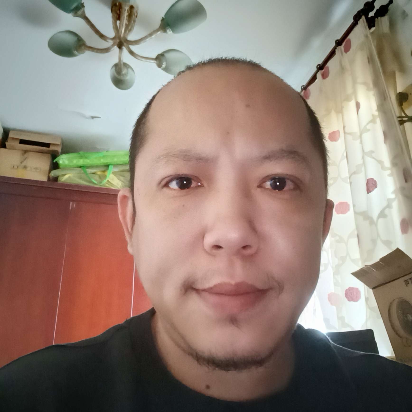 独孤老钱的照片