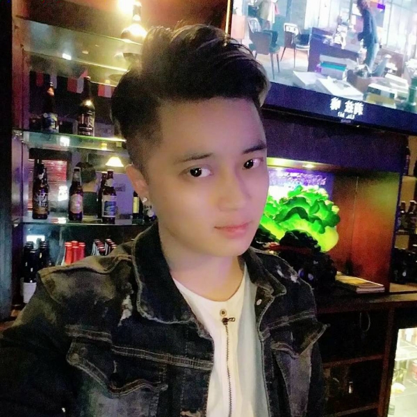 代撩小哥哥的照片