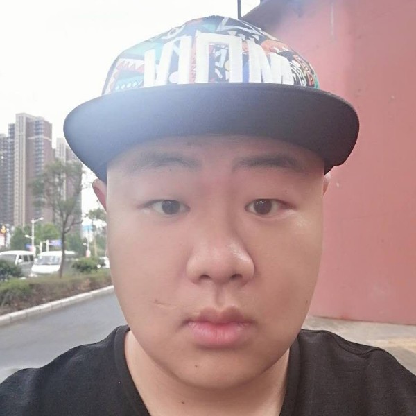 小丸子俊秀的照片
