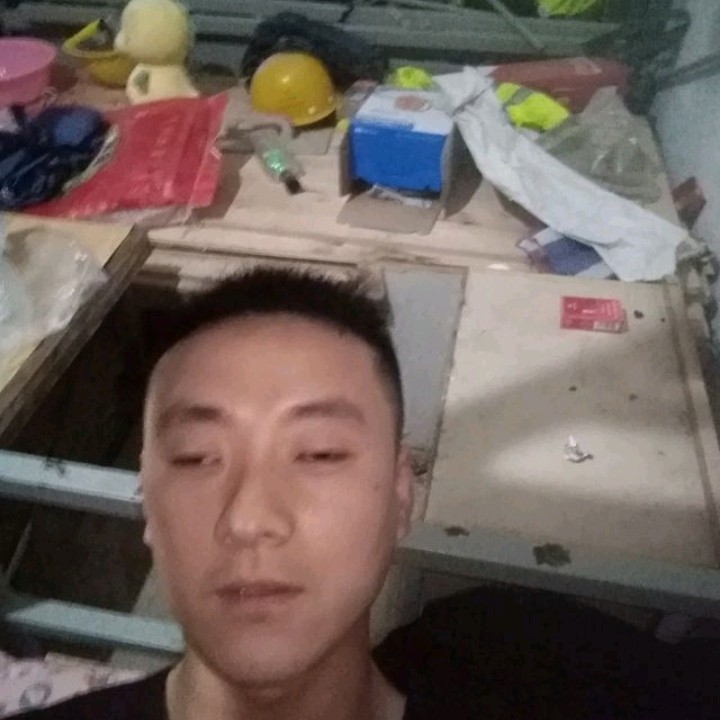 张河成的照片