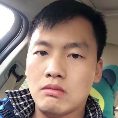 红色士兵的照片