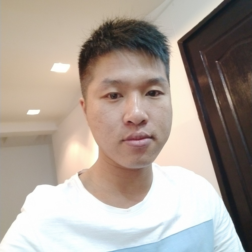 伶俐闻人生的照片