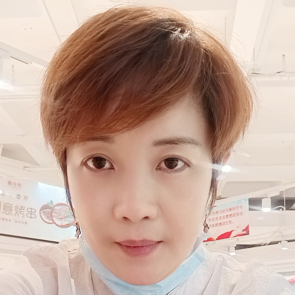 时空和爱笑的照片