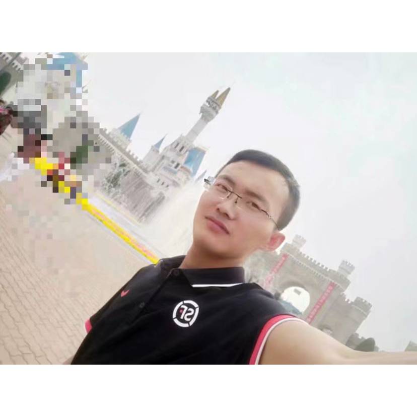 流沙爱眯眯眼的照片