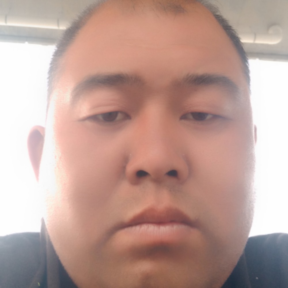 何亚贺的照片