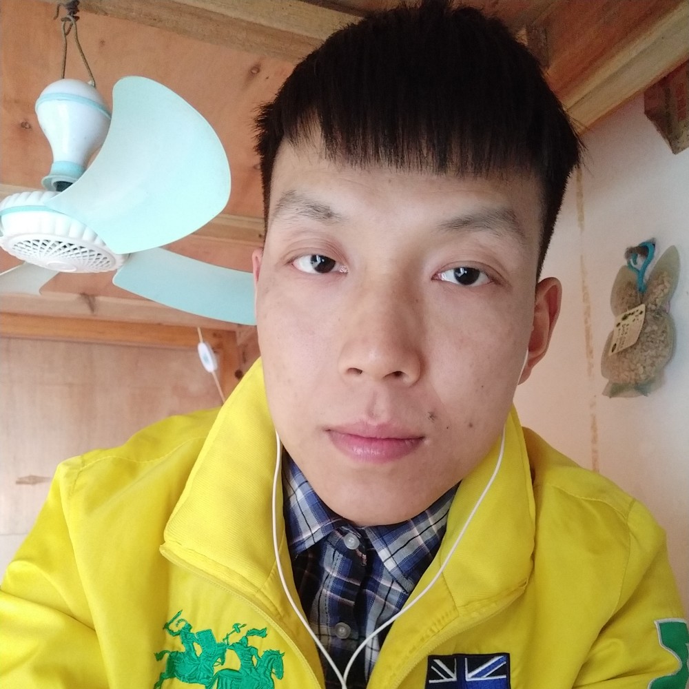 还单身爱花瓣的照片