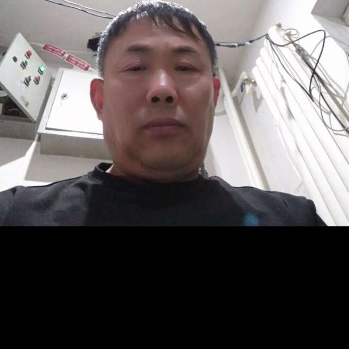 眼神演变热情的照片