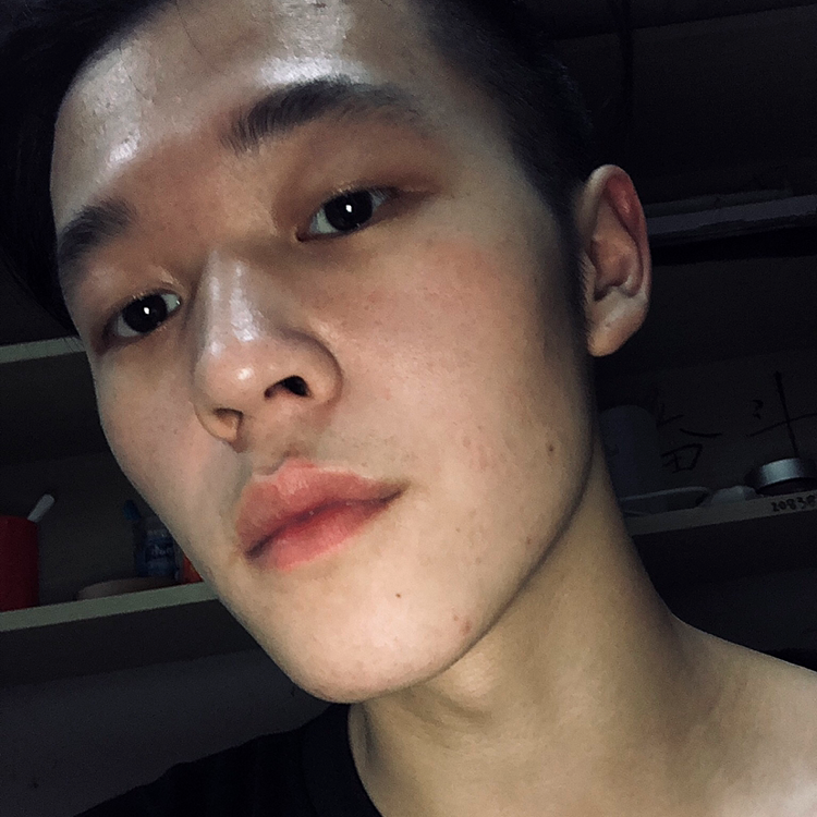 嗯哼321的照片