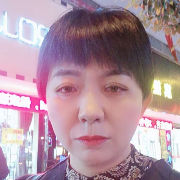 恬静的钢笔的照片