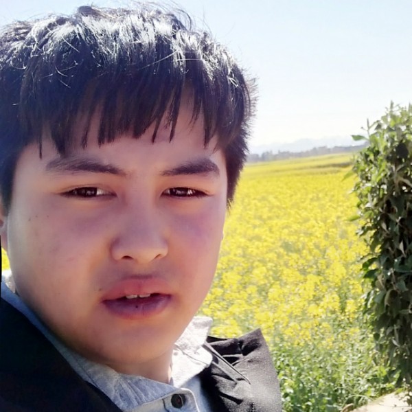 h孤独王子灬的照片