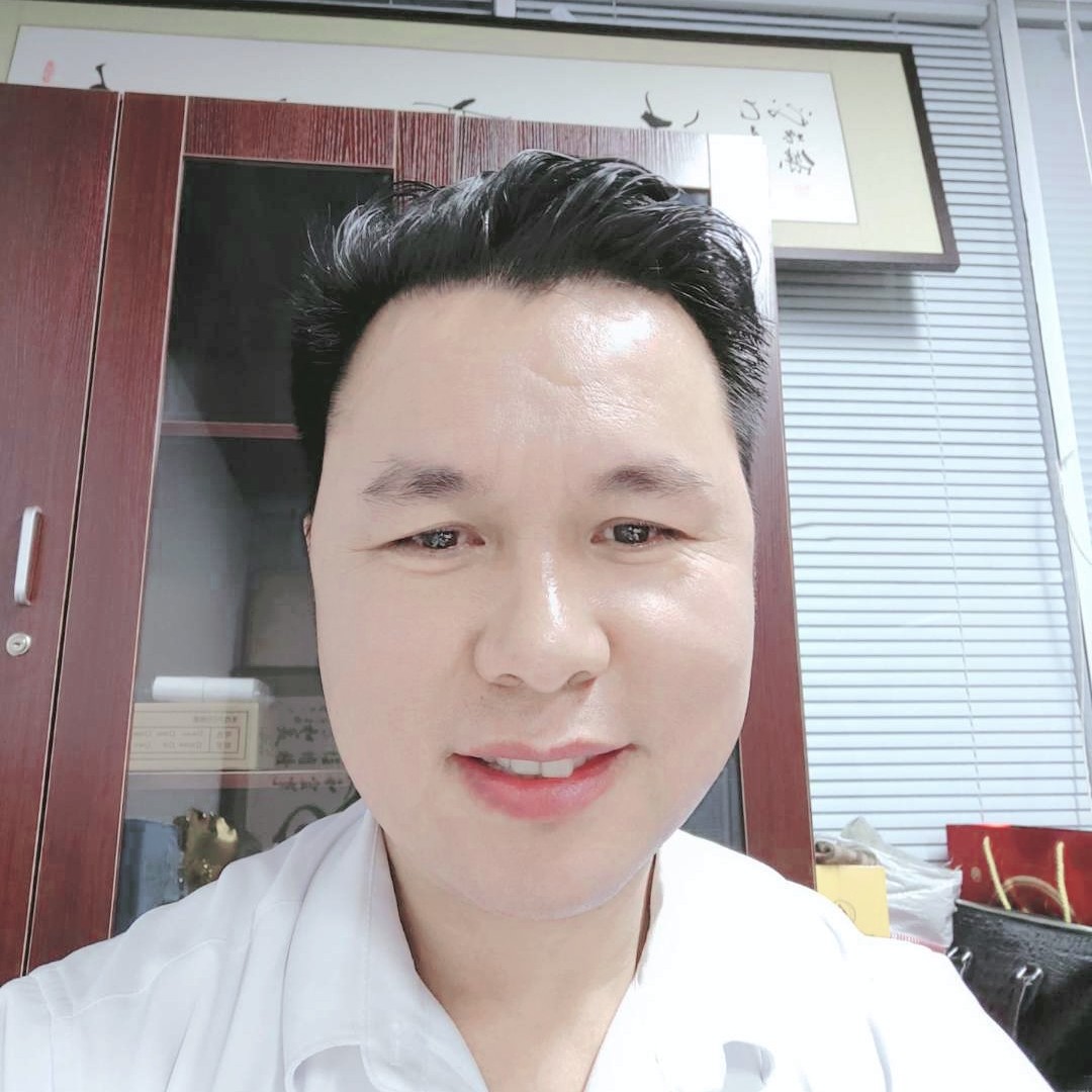 笨笨浅吻崖悔的照片