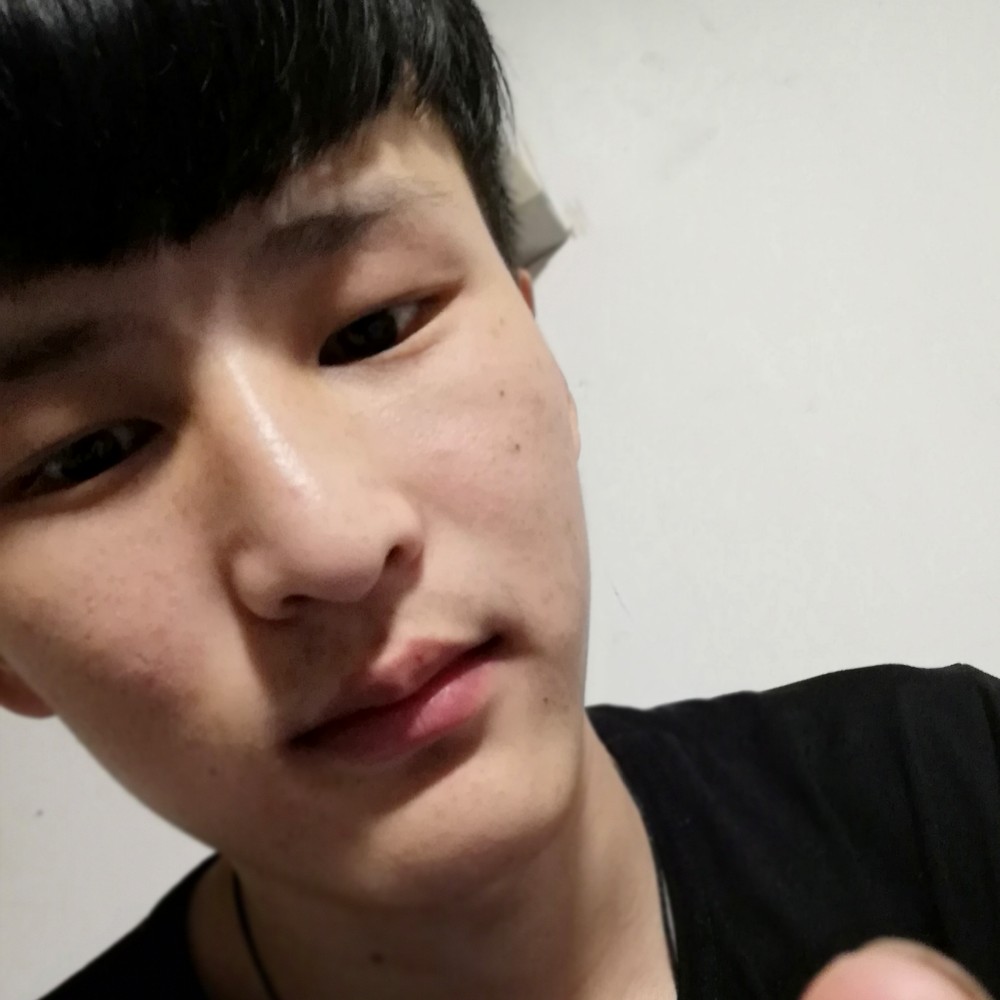 结实停止水影的照片