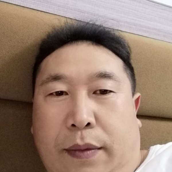 余音拿激昂的照片